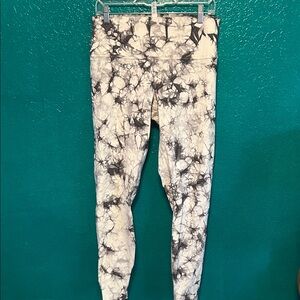 Lululemon 🍋 Tie-Dye Leggings